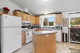 5248 52nd Ln SE, Lacey, WA 98503 - Photo 8