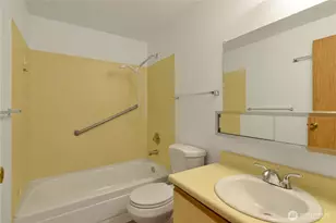 700 N 160th St, Shoreline, WA 98133 - Photo 16