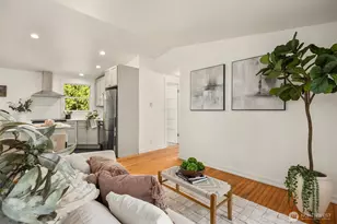 1574 NE Park View Dr, Bainbridge Island, WA 98110 - Photo 4