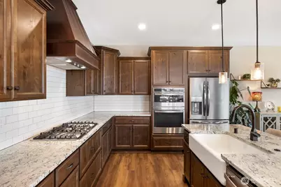 676 E White Oak Avenue, La Center, WA 98629 - Photo 14