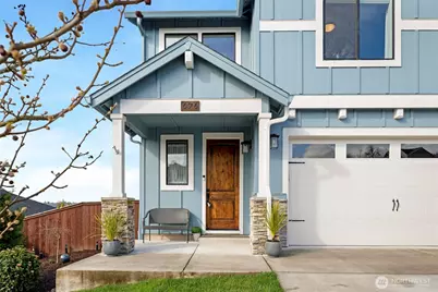 676 E White Oak Avenue, La Center, WA 98629 - Photo 2