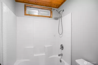 17118 Riverview Way E, Enumclaw, WA 98022 - Photo 36