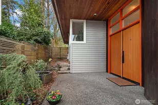 14740 SE 56th St, Bellevue, WA 98006 - Photo 2