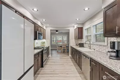 2312 Cherry Street, Hoquiam, WA 98550 - Photo 8