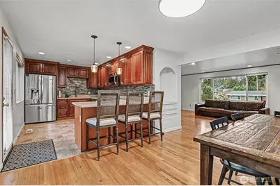 7028 39th Avenue NE, Seattle, WA 98115 - Photo 8