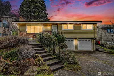 7028 39th Avenue NE, Seattle, WA 98115 - Photo 1