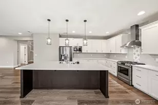 111 Love Dr, Enumclaw, WA 98022 - Photo 4