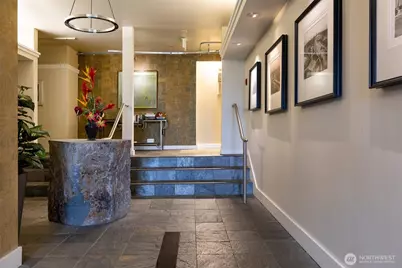 732 11th Avenue E #304, Seattle, WA 98102 - Photo 4