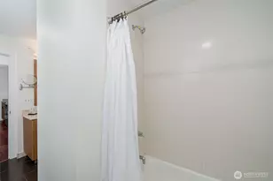 711 E Denny Way, Seattle, WA 98122 - Photo 18