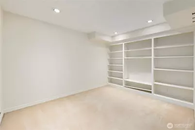 936 N 93rd Street, Seattle, WA 98103 - Photo 24