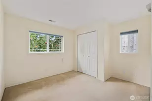 936 N 93rd St, Seattle, WA 98103 - Photo 14