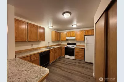 221 Willow Street, Bremerton, WA 98310 - Photo 2