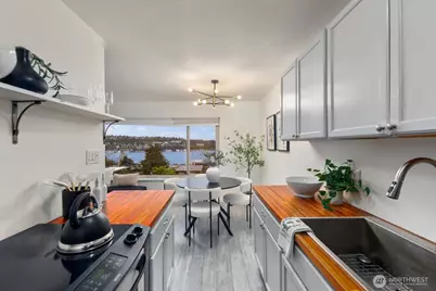 2703 Boylston Avenue E #302, Seattle, WA 98102 - Photo 22