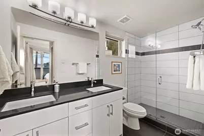 2422 55th Avenue SW, Seattle, WA 98116 - Photo 28