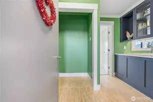 301 S 3rd St, Chelan, WA 98816 - Photo 14