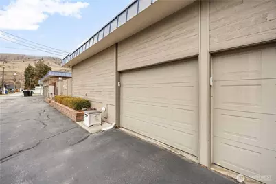 301 S 3rd Street #4, Chelan, WA 98816 - Photo 8