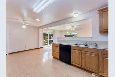 10010 NW 15th Avenue, Vancouver, WA 98685 - Photo 16