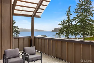 4533 Flying Goat Avenue NE #D240, Bainbridge Island, WA 98110 - Photo 24