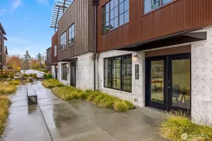 4533 Flying Goat Ave NE, Bainbridge Island, WA 98110 - Photo 2