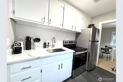 504 107th Street S, Tacoma, WA 98444 - Photo 4