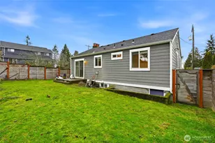 3017 W Government Way, Seattle, WA 98199 - Photo 26