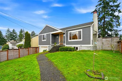 3017 W Government Way, Seattle, WA 98199 - Photo 2