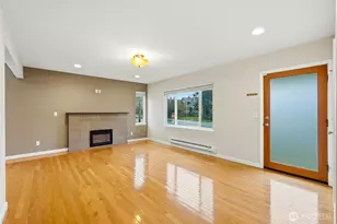 3017 W Government Way, Seattle, WA 98199 - Photo 6