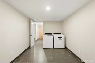 3017 W Government Way, Seattle, WA 98199 - Photo 22