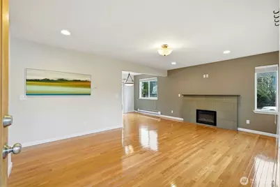 3017 W Government Way, Seattle, WA 98199 - Photo 8