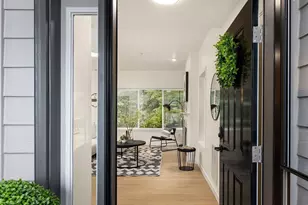 3751 SE 257th Ave, Sammamish, WA 98029 - Photo 2