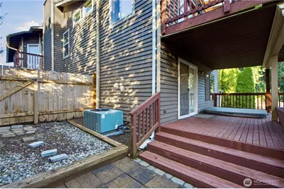 8713 NE 144th Street, Kirkland, WA 98034 - Photo 32