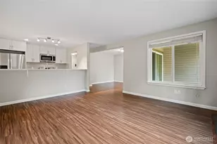 4415 145th Ave NE, Bellevue, WA 98007 - Photo 2