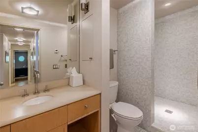 2369 Fairview Avenue E #6, Seattle, WA 98102 - Photo 30