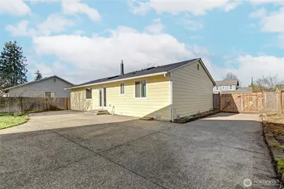 6406 64th Place NE, Marysville, WA 98270 - Photo 24