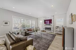 21811 SE 5th Pl, Sammamish, WA 98074 - Photo 10
