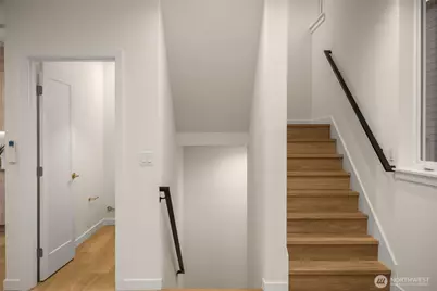 3914 S Juneau Street, Seattle, WA 98118 - Photo 6