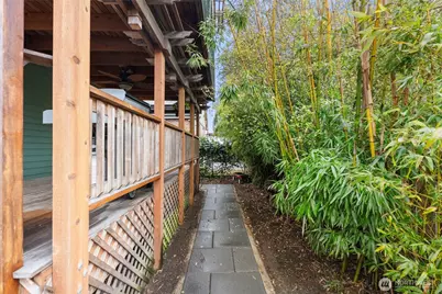 1600 27th Avenue, Seattle, WA 98122 - Photo 18