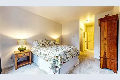 12712 Admiralty Way #E-103, Everett, WA 98204 - Photo 8