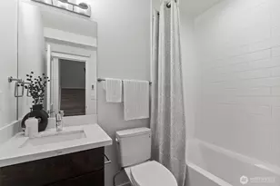 942 N 89th St, Seattle, WA 98103 - Photo 14