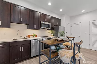 942 N 89th Street #B, Seattle, WA 98103 - Photo 6