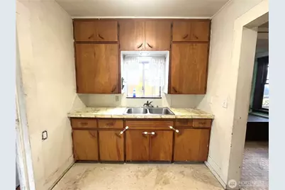 915 Cascade Avenue, Shelton, WA 98584 - Photo 8