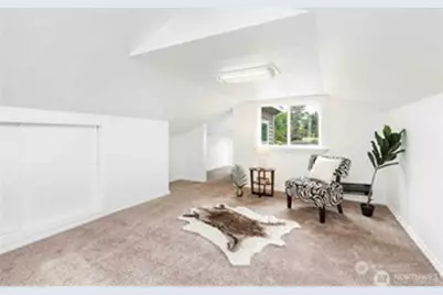 671 Shelton Avenue NE, Renton, WA 98056 - Photo 8