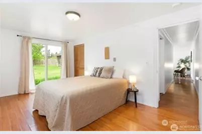 671 Shelton Avenue NE, Renton, WA 98056 - Photo 6