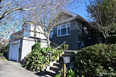 5306 18th Avenue S, Seattle, WA 98108 - Photo 2
