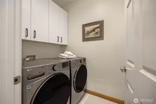 737 Madison Ave N, Bainbridge Island, WA 98110 - Photo 18