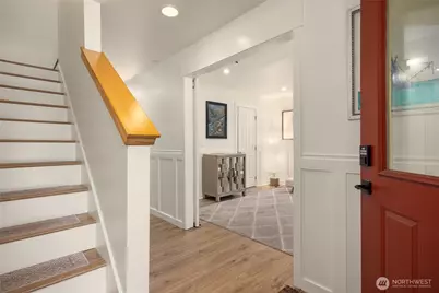 737 Madison Avenue N #30, Bainbridge Island, WA 98110 - Photo 6