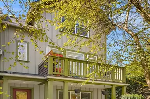 737 Madison Ave N, Bainbridge Island, WA 98110 - Photo 2