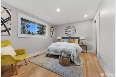 23619 5th Avenue W, Bothell, WA 98021 - Photo 18