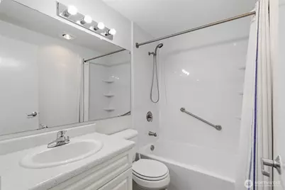 23321 Cedar Way #J204, Mountlake Terrace, WA 98043 - Photo 16