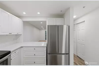 23321 Cedar Way #J204, Mountlake Terrace, WA 98043 - Photo 8